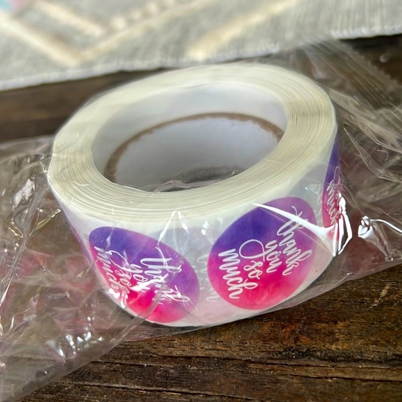 📦 3/$20 - LAST ONE! Roll of 500 1” Thank you so much stickers - Picture 2 of 2